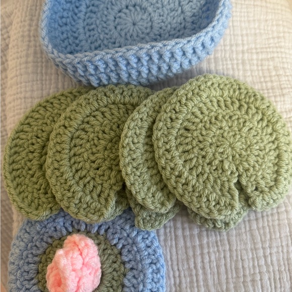 Handmade Blue Pond Crochet Trinket Box with 4 Lilypad Coasters Inside - Picture 3 of 7